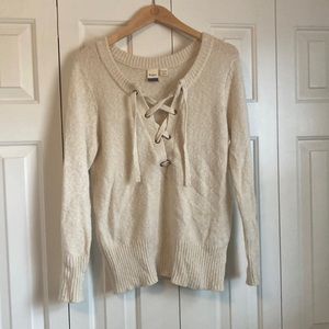 Roxy cream colored sweater with tie front. Cotton and Acrylic. Size xs.